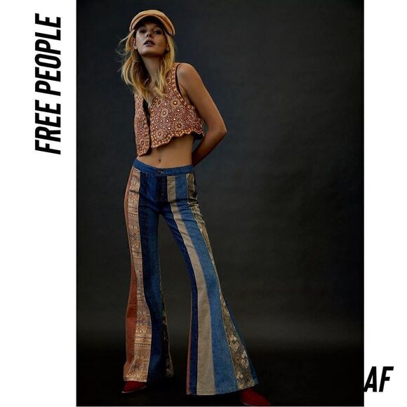 FREE PEOPLE SERENA FLARE LOW RISE JEANS - Picture 2 of 12